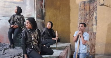 فرقة كوم أمبو تقدم "رصد خان" ضمن عروض الموسم المسرحى بأسوان