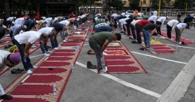 الحلم نيوز : 
                                            مئات الآلاف من المسلمين يؤدون صلاة عيد الأضحى في إيطاليا
                                        