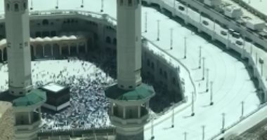هنا المسجد الحرام ..بين زمزم والمقام أرواح تذوب في الوئام >>فيديو المسجد الحرام .. بين زمزم والمقام
