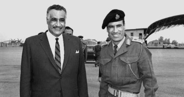 سعيد الشحات يكتب: ذات يوم 10 يونيو 1970.. عبدالناصر للقذافى: «هدف إسرائيل الأساسى تفتيت الجبهة الشرقية.. وأحد دروس الحرب العالمية الثانية أن قيادات انسحبت فى أولها ثم قادت معارك النصر الأخيرة» جمال عبد الناصر ومعمر القذافي