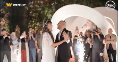 اعرفوا إيه الأغنية اللي أهداها تامر عاشور لنانسي نور.. فيديو