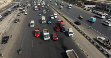 النقل: تعاون مع المرور لتفعيل مخالفة رادعة للسير بمسار الأتوبيس الترددى تفعيل مخالفة رادعة للمركبات التي تسير داخل حارة الأتوبيس الترددي