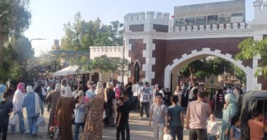 القناطر الخيرية ترفع شعار كامل العدد فى عيد الأضحى المبارك.. مدير الرى: الإقبال كبير ويتزايد عام بعد عام.. و200 ألف زائر حصيلة زيارة الحدائق خلال احتفالات العيد.. ونواصل أعمال التطوير وإنشاء مراسى نيلية.. صور القناطر الخيرية