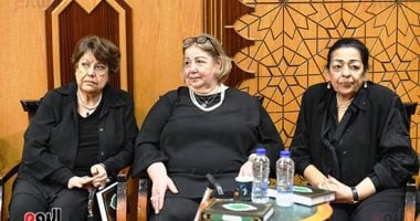 حضور كبير على عزاء الإذاعية هدى العجيمى بمسجد الشرطة فى الشيخ زايد.. صور من عزاء هدى العجيمى