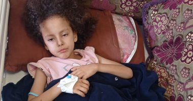 صور.. "أسرة تدمرت بالكامل".. صاروخ طائرة إسرائيلية يبتر أقدام سيلا وشقيقتها رهف وأمهم.. والأطباء عاجزون عن إخراج شظايا من الابن بعد انهيار المنظومة الصحية.. وخالهم يناشد سرعة علاجهم فى الخارج لمنع تدهور حالتهم عائلة سيلا