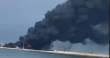نيوز برو : 
                                            مصرع 3 أشخاص وإصابة 10 آخرين جراء حريق بخزان ميثانول بميناء بوشهر الإيرانى
                                        