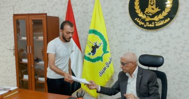 محافظ شمال سيناء يصدق على طلبات مواطنين ويوجه بسرعة الاستجابة لاحتياجاتهم