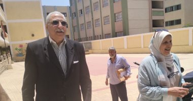 مدير تعليم القليوبية لمصححى الشهادة الإعدادية: مصلحة الطالب أولوية عظمى