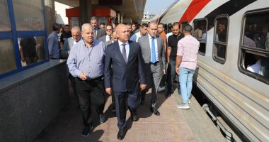 كامل الوزير يتفقد محطة مصر برمسيس ويوجه بتطبيق مبدأ الثواب والعقاب على الجميع