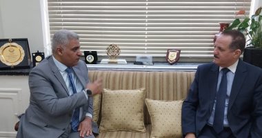 أمين عام المجلس الأعلى للثقافة يلتقى الدكتور يوسف مشاري بجامعة الدول العربية