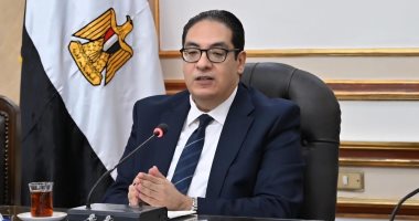 تعيين وتجديد تعيين 59 قيادة جامعية جديدة بكليات ومراكز جامعة القاهرة 