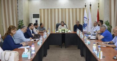 مسئولو جهاز مدينة السويس الجديدة يستقبلون مجموعة من مستثمرى الحى الصناعى