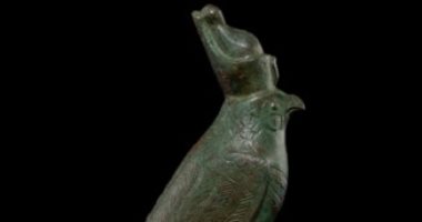 عرض تمثال "حورس" للبيع فى مزاد بلندن.. اعرف ثمنه