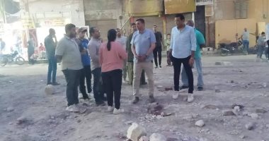 انهيار جزئى لسور عقار قديم غير مأهول بالسكان فى المنيا دون خسائر