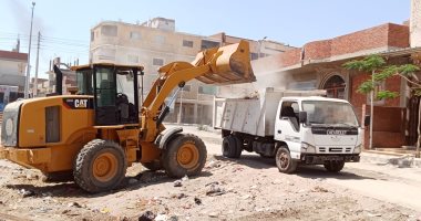الوحدات المحلية بالإسماعيلية تواصل أعمالها في رفع 7523 طن مخلفات خلال أسبوع جانب من الأعمال