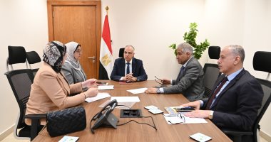 وزير الرى: دراسة متأنية قبل الموافقة على أى طلبات لتغطية المجارى المائية لقاء وزير الرى