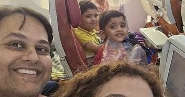 آخر صورة سيلفي قبل مأساة طيران الهند.. قصة عائلة رحلت قبل حياة جديدة فى لندن اخر صورة سيلفى لعائلة هندية فى الطائرة الهندية المنكوبة
