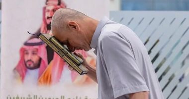 دموع الفرح وهدية السماء.. السعودية تودع ضيوف الرحمن بالمصحف الشريف توديع ضيوف الرحمن بالمصحف الشريف