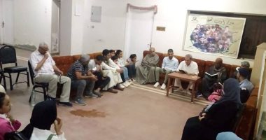 قصر ثقافة طهطا يناقش كتاب "الكون 25" ويحتفي بالمواهب الصاعدة ضمن فعاليات مجانية جانب من الصالون الأدبى