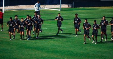 مفاجآت فى تشكيل الأهلى أمام إنتر ميامى فى ضربة البداية لكأس العالم للأندية.. ريبيرو يفاجئ الجميع ويُبعد زيزو وديانج وبيكهام عن التشكيل الأساسى.. وسام يقود الهجوم.. تريزيجيه وإمام "جناحين".. وياسر مع دارى للدفاع الأهلي