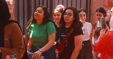 انتهاء أول امتحانات الثانوية العامة وخروج الطلاب من اللجان انتهاء أول امتحانات الثانوية العامة