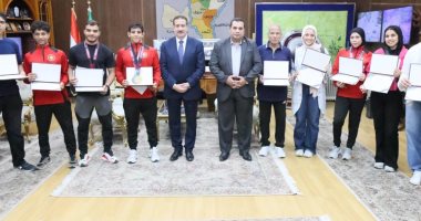 محافظ المنوفية يكرم عددا من المتميزين رياضيا لحصولهم على بطولات وميداليات ذهبية