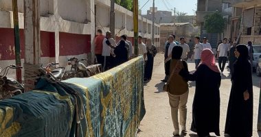 توافد طلاب الدقهلية لدخول اللجان وانطلاق ماراثون الثانوية العامة.. فيديو