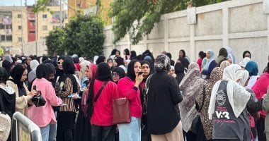 تعليم بورسعيد: توفير أجواء امتحانية ملائمة لـ6451 طالبا بالثانوية العامة.. فيديو طالبات بورسعيد