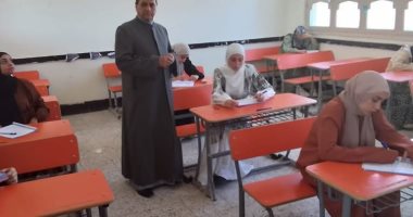 رئيس منطقة الإسماعيلية الأزهرية يتابع سير امتحانات الثانوية الأزهرية بإدارة فايد