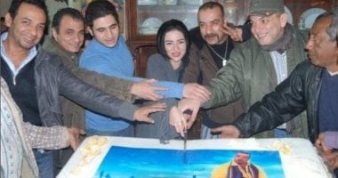 15 عامًا على عرض "اللمبي 8 جيجا".. ووقتها منع تسريب الفيلم محمد سعد و مى عز الدين من فيلم اللمبى 8 جيجا