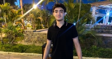 الطالب محمد خالد كمال الدين شكرى الأول بالشهادة الإعدادية فى الجيزة