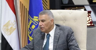 محافظ أسوان يتحدث من قلبه عن عاصمة أفريقيا الثقافية خلال حواره مع "اليوم السابع".. ويؤكد: انتهاء وتشغيل 3 مشروعات كبرى فى 30/6.. إسماعيل كمال: أنا مش جاى محافظ فقط.. وأعمل للصالح العام محافظ أسوان