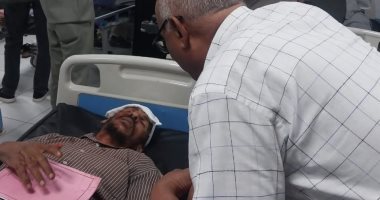 نقيب المعلمين بقنا يتفقد المصابين من مراقبى الثانوية العامة