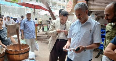 وكيل "تموين الإسكندرية" يقود حملة مكبرة على الأسواق والمحلات