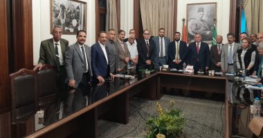 عبد السند يمامة يطالب بتعديل نص المادة 40و41 من قانون العمل الجديد
