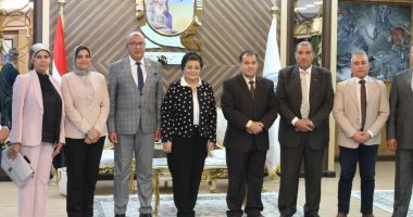 رئيس جامعة جنوب الوادى يستقبل نائب وزير الصحة والسكان لبحث سبل التعاون 