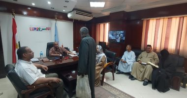 تحقيق مطالب أهالى الطود بإنشاء وحدة مطافئ ورئيس مدينة إسنا يبحث الشكاوى