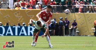 الـ VAR يلغي طرد لاعب بالميراس نتيجة الخشونة مع زيزو في مباراة الأهلي.. صور الأهلي وبالميراس
