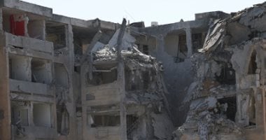 التصعيد الإيراني الإسرائيلى يرفع سقف الخسائر عالميا.. مخاطر تهدد الملاحة بمضيق هرمز.. إنذارات بغلق"فك الأسد"وتشويش إلكترونى على الحركة به.. والغلق ضربة لآسيا ومكاسب لشركات الطاقة الأمريكية ويؤثر على أسعار النفط الأوضاع فى إسرائيل