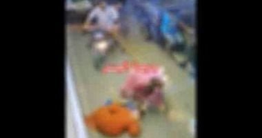اعتداء سيدة على أخرى