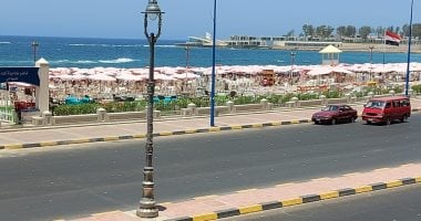 إسكندرية بقت حاجة تانية.. انتهاء مشروع توسعة الكورنيش من المندرة وحتى البوريفاج.. اتساع 5 حارات فى كل اتجاه.. تخطيط مرورى وإضافة إشارات مرورية فى المندرة.. بوابات جديدة للشواطئ أعمدة جديدة وتطوير الكورنيش