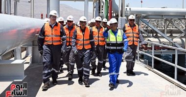 رئيس الوزراء يتفقد سفينة تغييز الغاز المسال "Energos Eskimo".. وزير البترول: فرق القطاع انتهت من تجهيز رصيف ثانٍ بميناء سوميد لاستقبال السفينة.. ورئيس بتروجيت: نجحنا فى ضغط البرنامج الزمنى للتنفيذ لـ10 أيام فقط سفينة تغييز الغاز المسال