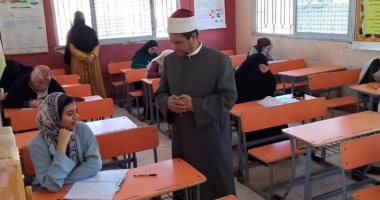 رئيس منطقة الإسماعيلية الأزهرية يتابع امتحانات الثانوية الأزهرية بالمحافظة