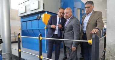 كامل الوزير يتفقد التوسعات الجديدة فى مصنع مكارم تكس كامل الوزير مع خالد ابو المكارم خلال الزيارة