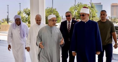 المفتى: القرآن صاغ منظومة متكاملة لبناء الإنسان في فكره ووعيه ومسؤوليته زيارة المفتي لجامع الجزائر الكبير