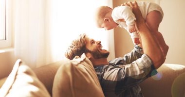 عيد الأب.. 5 نصايح ذكية لكل أب جديد مع طفله الأول