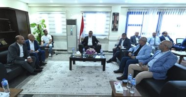 نيوز برو : 
                                            وزير الإسكان يتفقد المركز التكنولوجي لخدمة المواطنين بجهاز مدينة بدر 
                                        