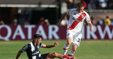 مساحات سبورت : 
                                            شوط أول سلبى بين ريفر بليت ضد مونتيرى فى كأس العالم للأندية
                                        