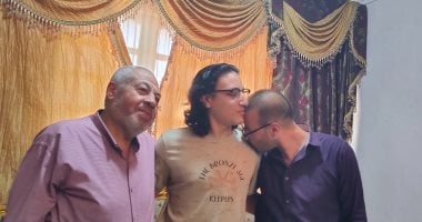 محمد محيى الدين محرم الأول على الإعدادية بالشرقية بنسبة 100%: القرآن سر تفوقى.. أحلم بكلية الطب وتحقيق بطولات رياضية بالسباحة.. ووالده: أفتخر بنجلي وأسعي مع والدته لتربية أبنائنا على حفظ كتاب الله.. فيديو محمد محي الدين محرم الأول على الإعدادية بالشرقية