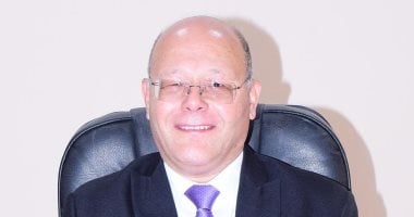 رئيس الجامعة الدكتور حسان النعمانى 